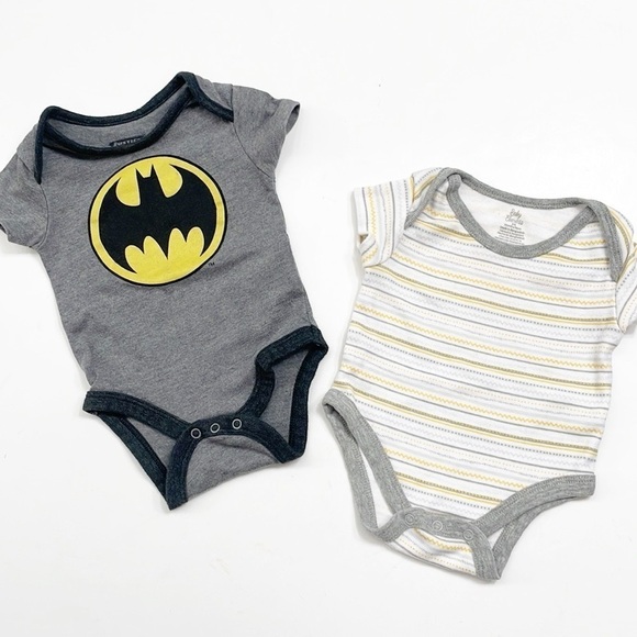 Justice League/Baby Elements baby bodysuits - Picture 1 of 3